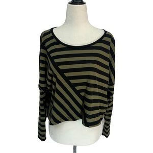 H&M Divided Khaki &Black Striped Cropped T-shirt Size M